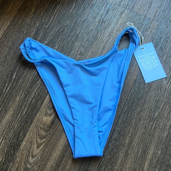 The Catalina Bottom - Picture 1 of 4